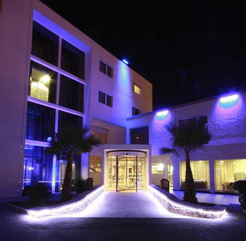 Campanile Montpellier Ouest - Croix D'Argent Hotel Exterior photo